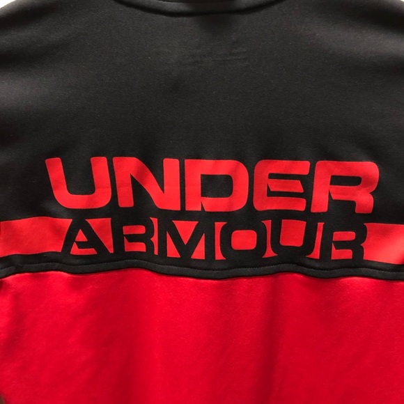 Boys Under Armour Long Sleeve Quarter Zip Top - Picture 2 of 3